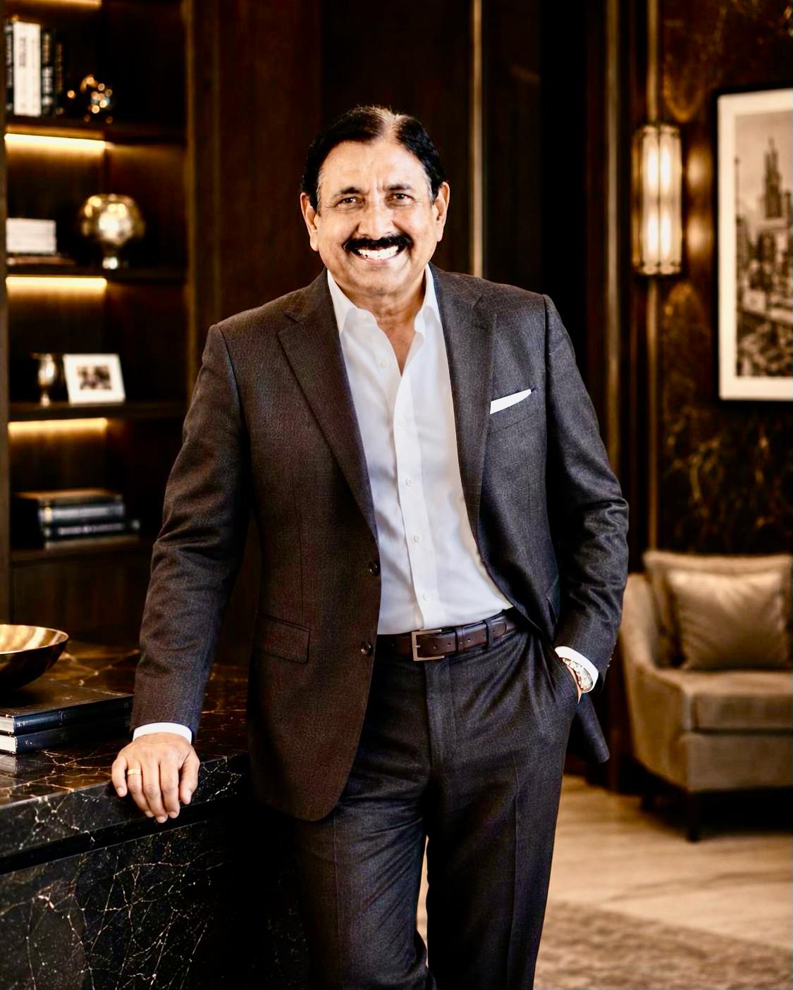 Portrait of Vinney Chopra, Founder and CEO of Moneil Investment Group